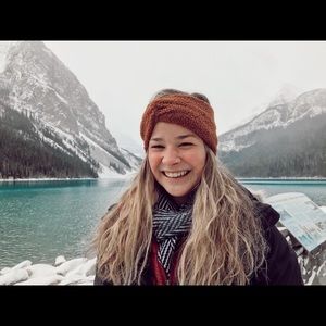 Meet your Posher, Hannah